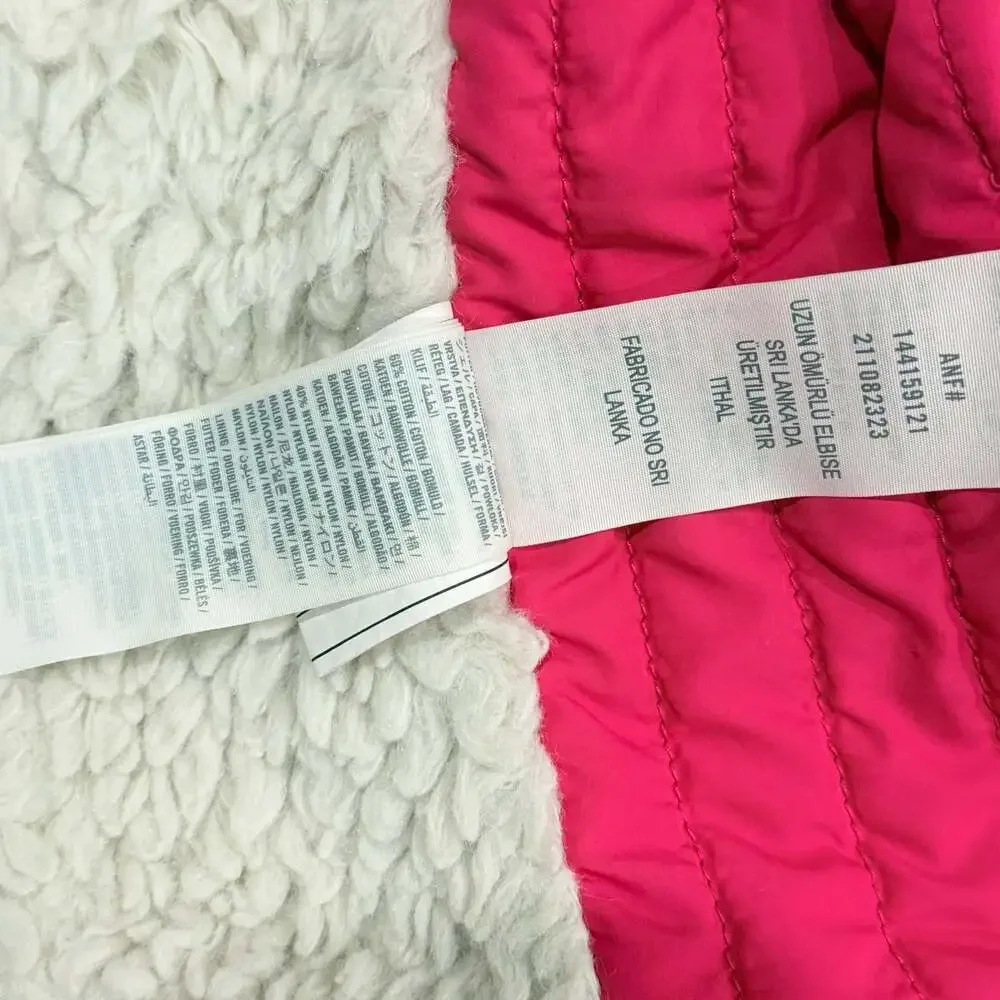 Abercrombie & Fitch hot pink